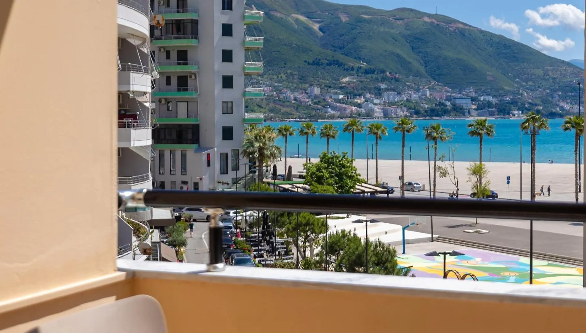 E'Lux Seaside Suites Vlora
